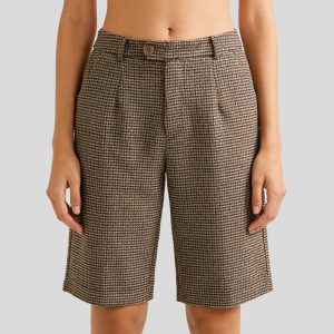 Khaki zip-up plaid shorts